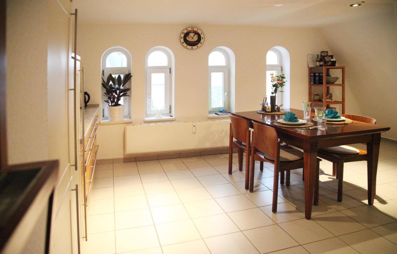Wunderschoene Dachgeschoss - Maisonette Rostock Eksteriør billede
