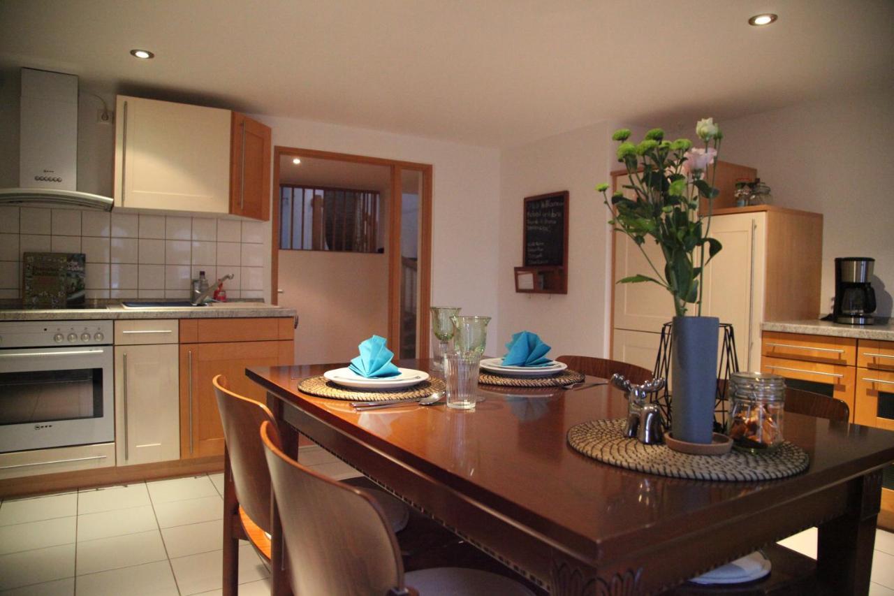 Wunderschoene Dachgeschoss - Maisonette Rostock Eksteriør billede