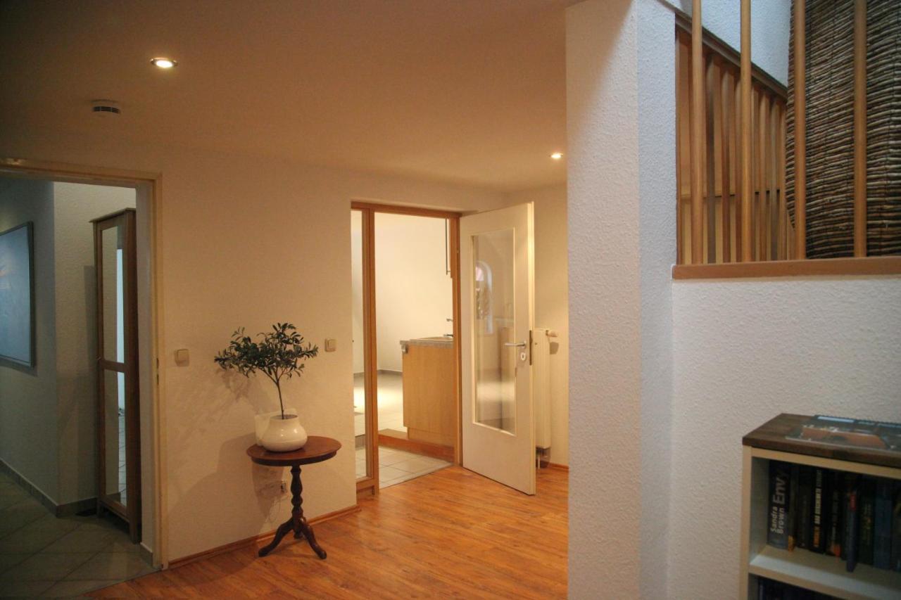 Wunderschoene Dachgeschoss - Maisonette Rostock Eksteriør billede
